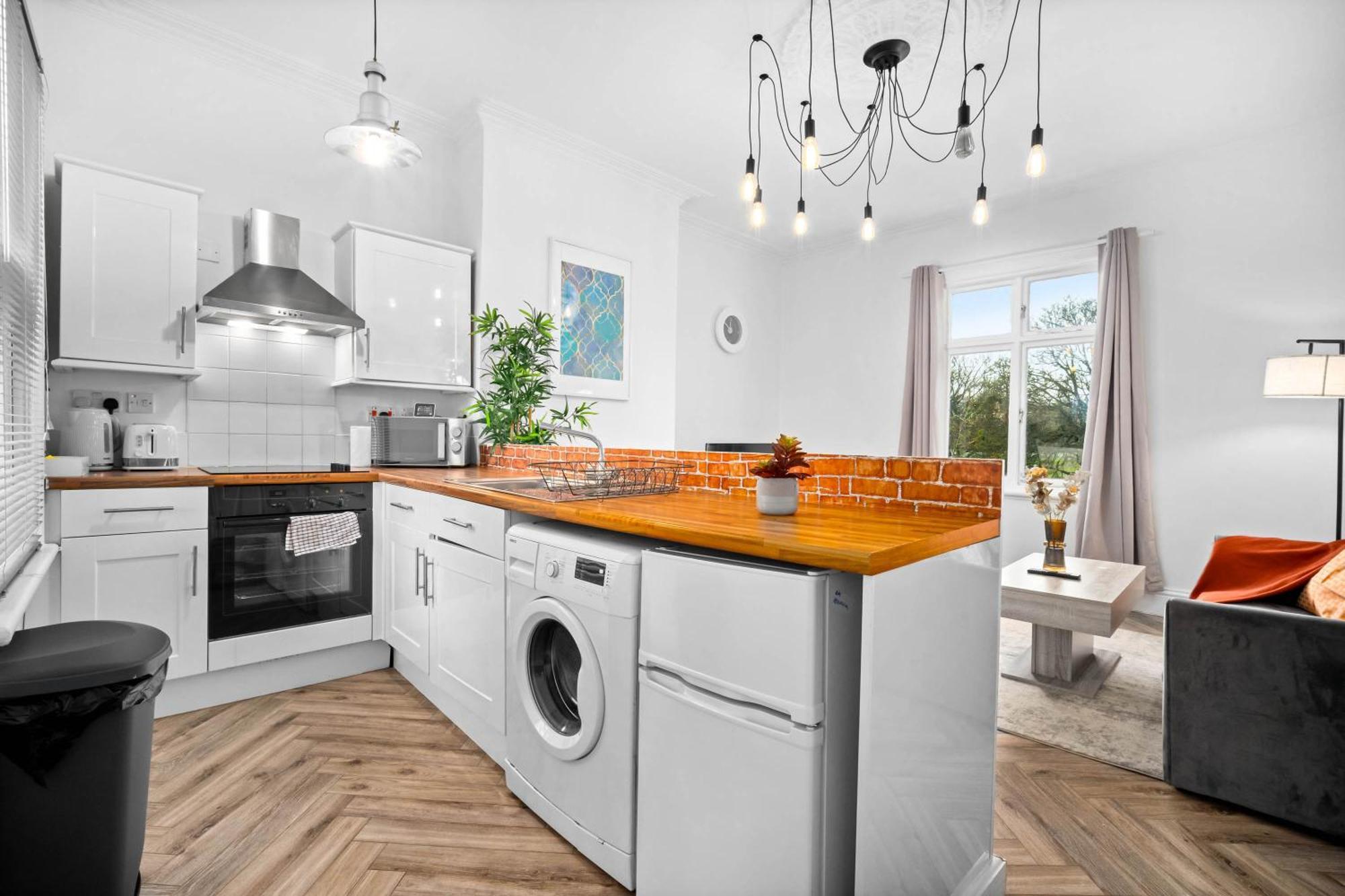 Luxury Apartment - Wolverhampton - Netflix - Smart Tv - Fast Wifi - 7Apc Extérieur photo
