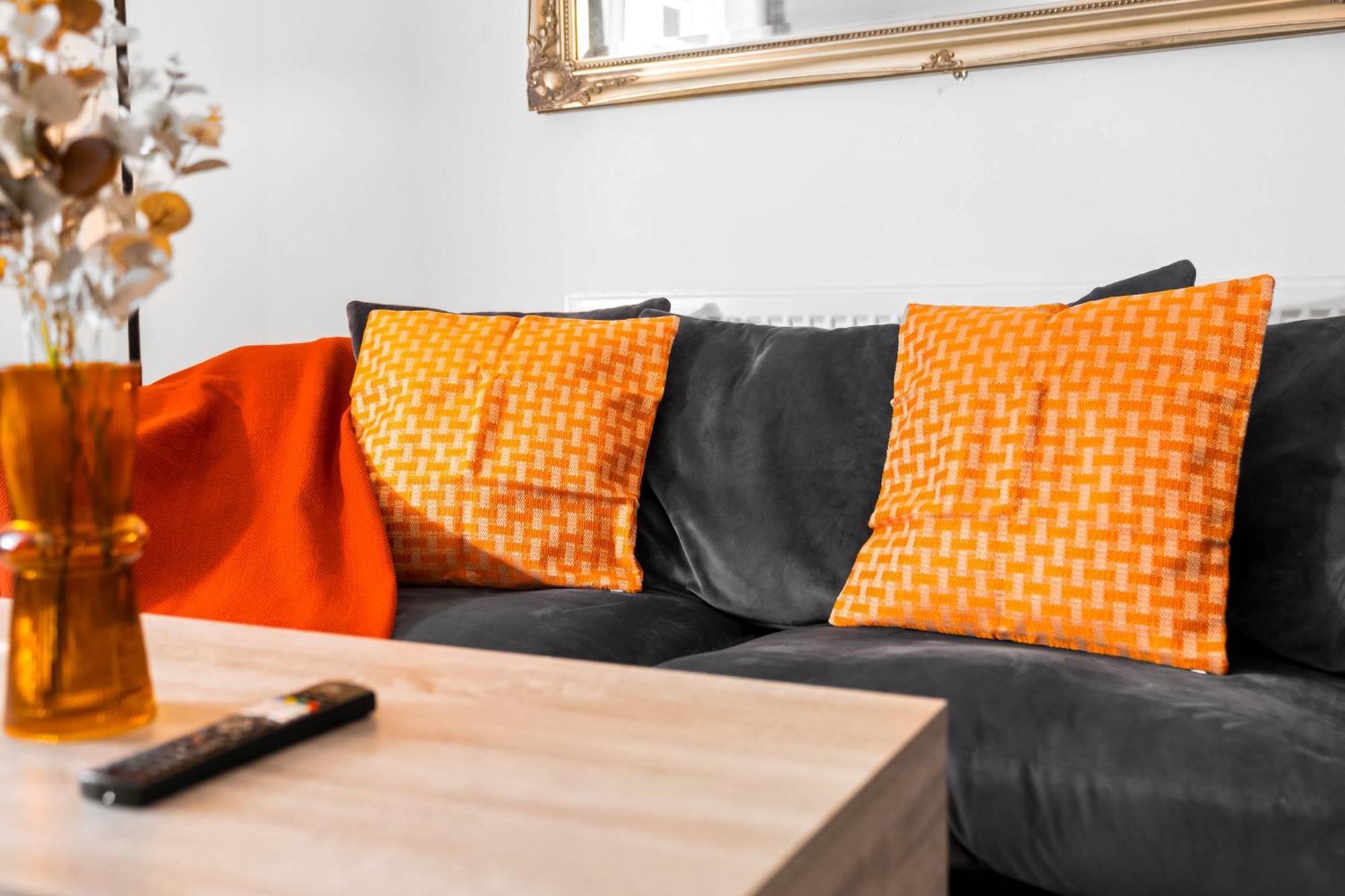 Luxury Apartment - Wolverhampton - Netflix - Smart Tv - Fast Wifi - 7Apc Extérieur photo