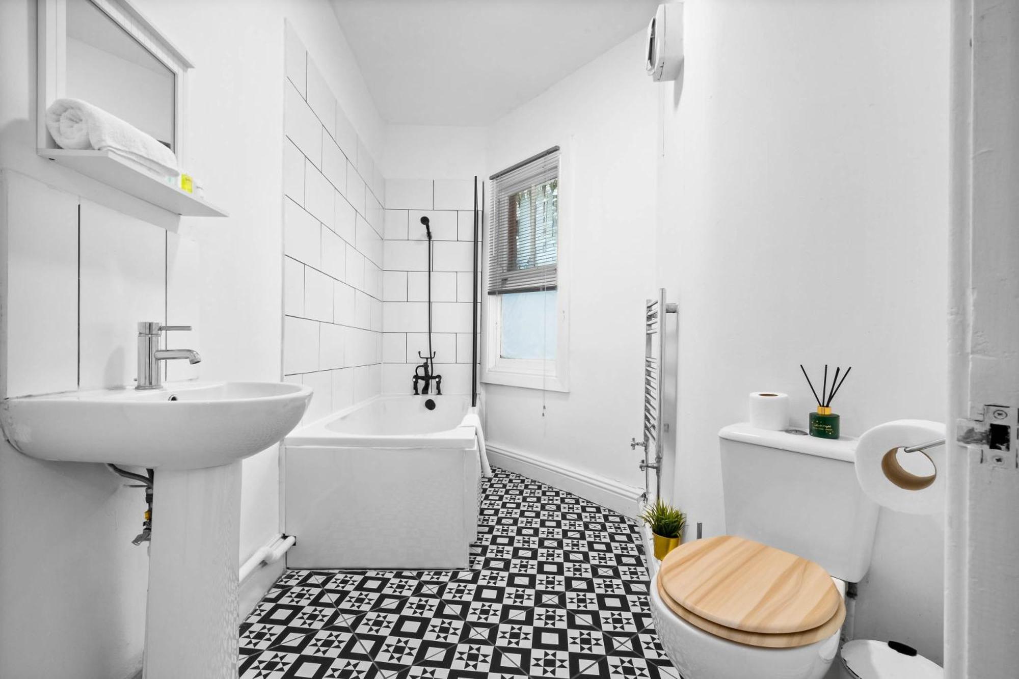 Luxury Apartment - Wolverhampton - Netflix - Smart Tv - Fast Wifi - 7Apc Extérieur photo
