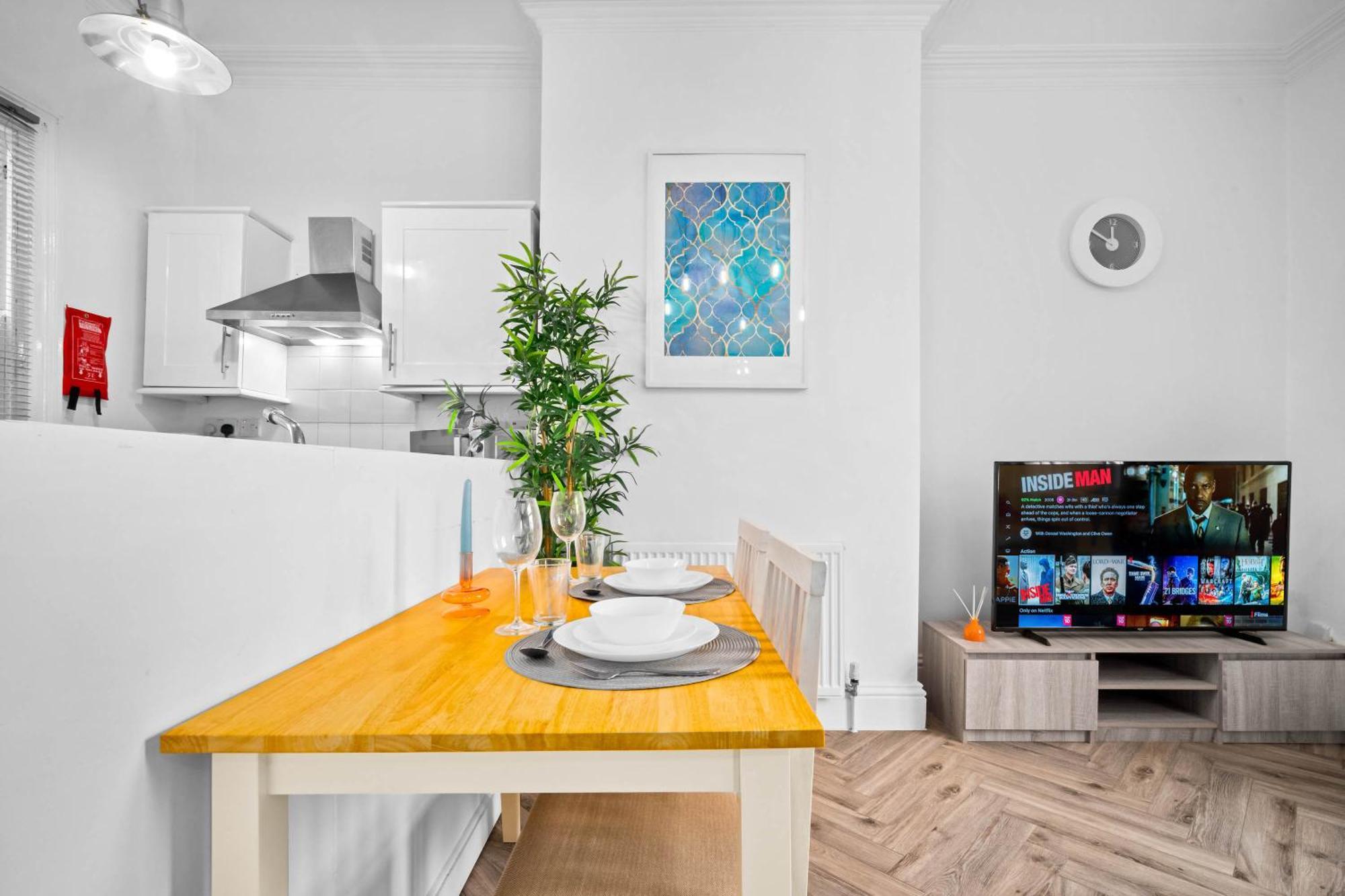 Luxury Apartment - Wolverhampton - Netflix - Smart Tv - Fast Wifi - 7Apc Extérieur photo