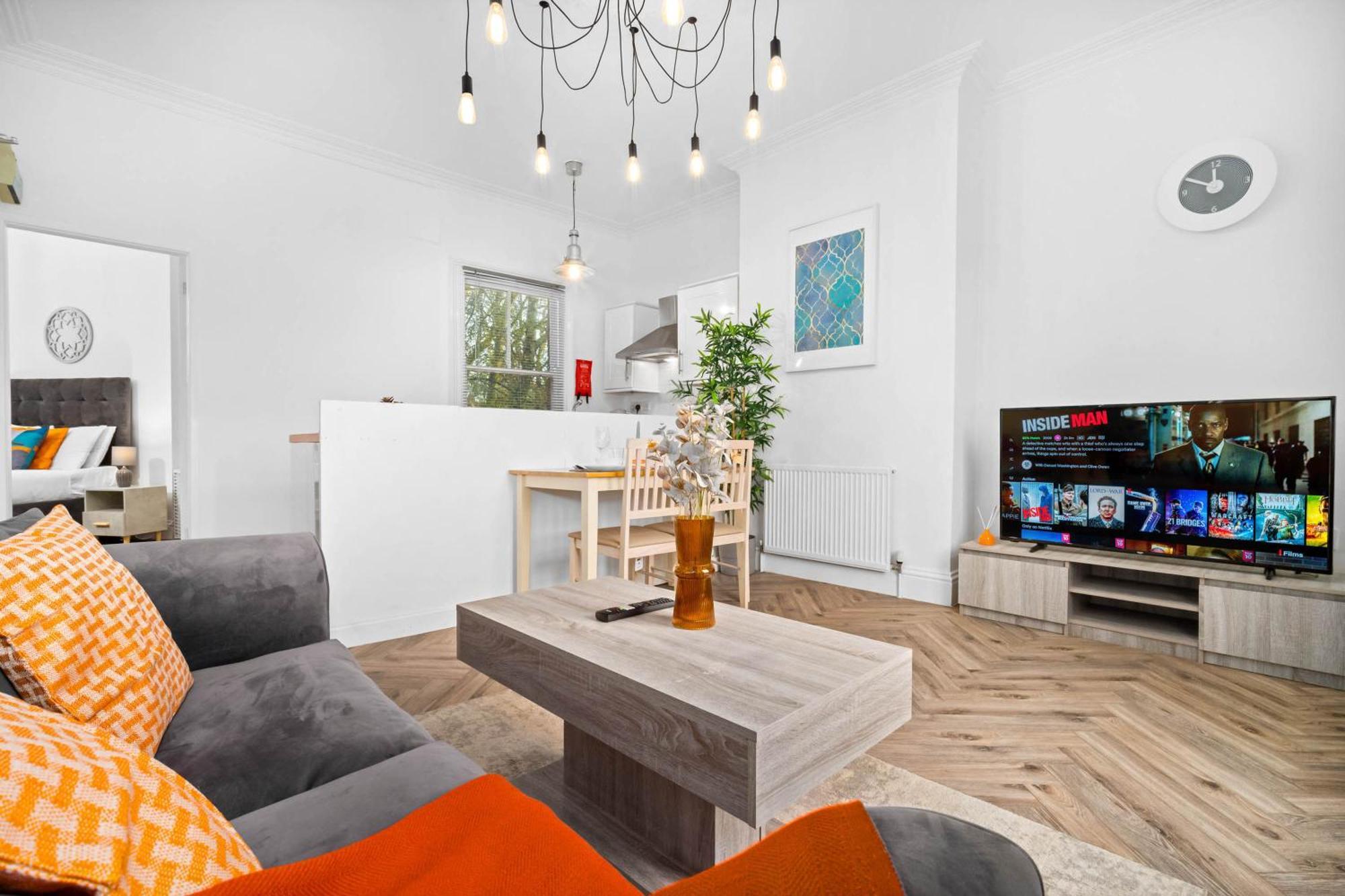 Luxury Apartment - Wolverhampton - Netflix - Smart Tv - Fast Wifi - 7Apc Extérieur photo
